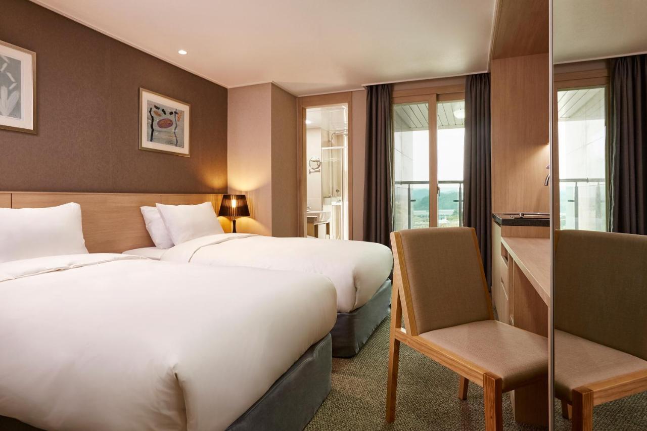 Raonstay In Perla Hotel Jinju Exterior photo