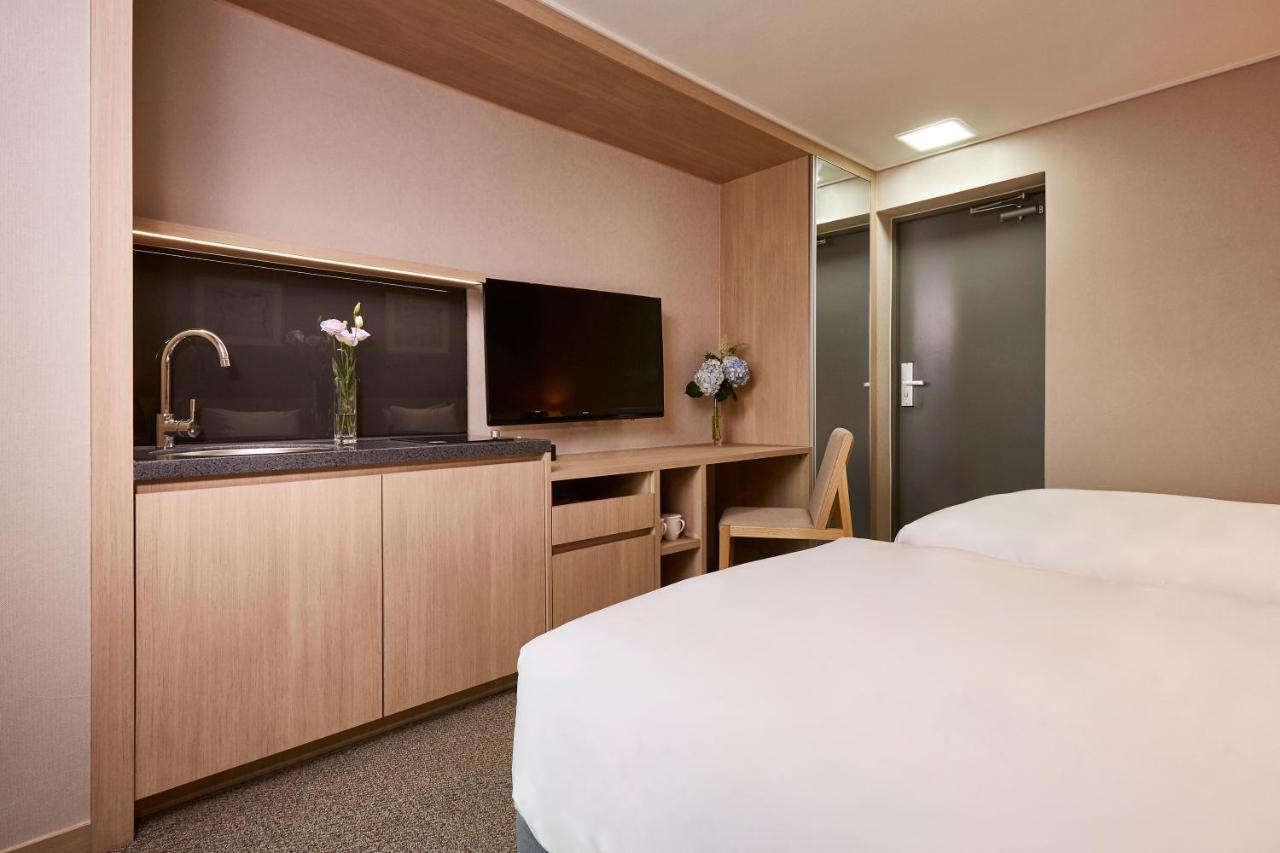 Raonstay In Perla Hotel Jinju Exterior photo