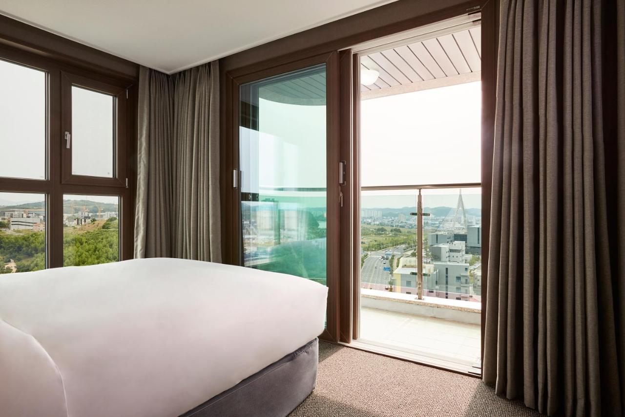 Raonstay In Perla Hotel Jinju Exterior photo
