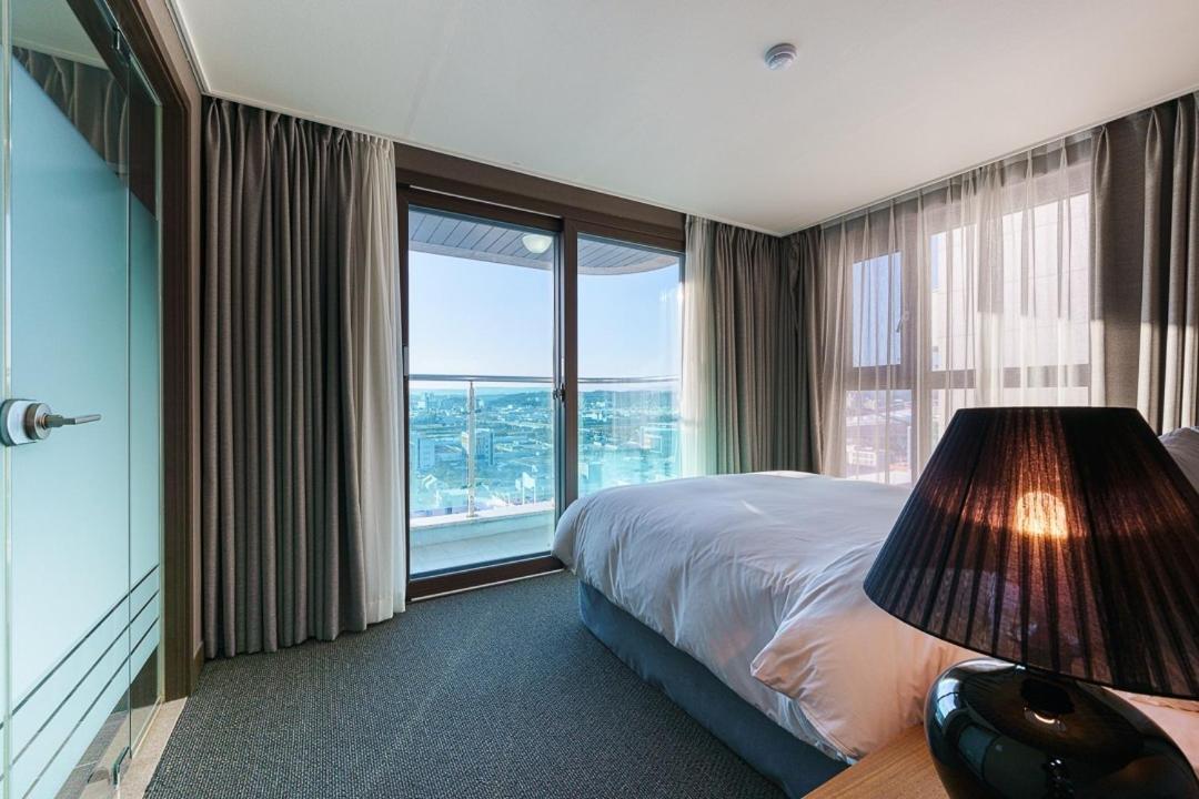 Raonstay In Perla Hotel Jinju Exterior photo