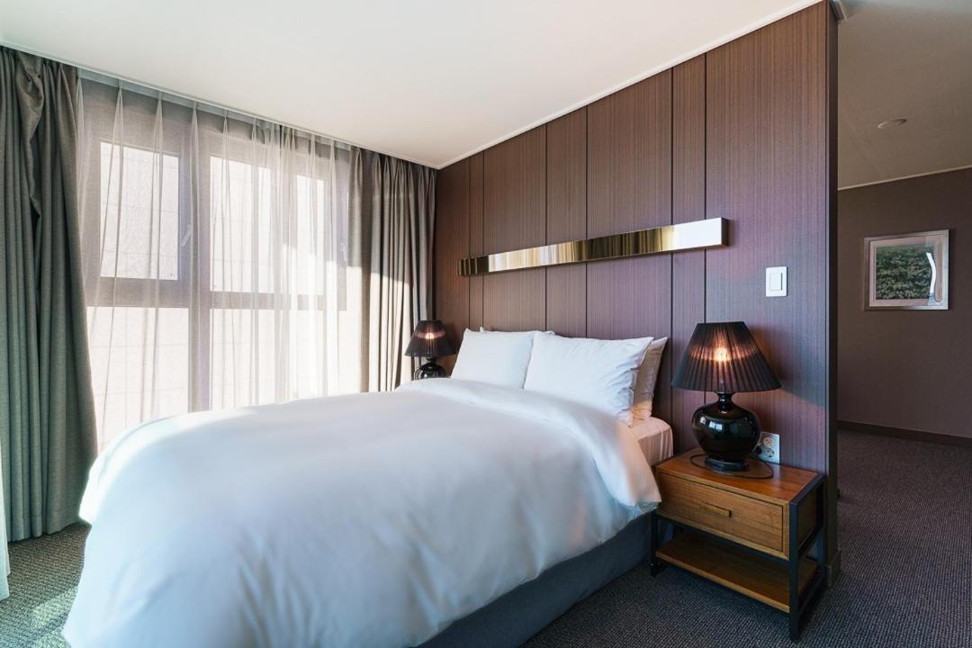 Raonstay In Perla Hotel Jinju Exterior photo