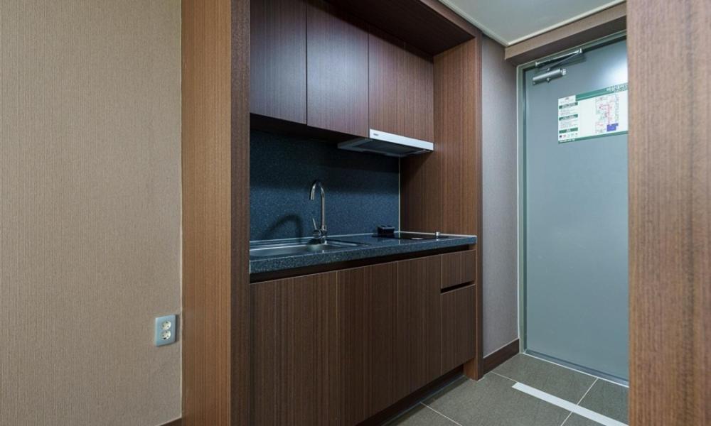 Raonstay In Perla Hotel Jinju Exterior photo
